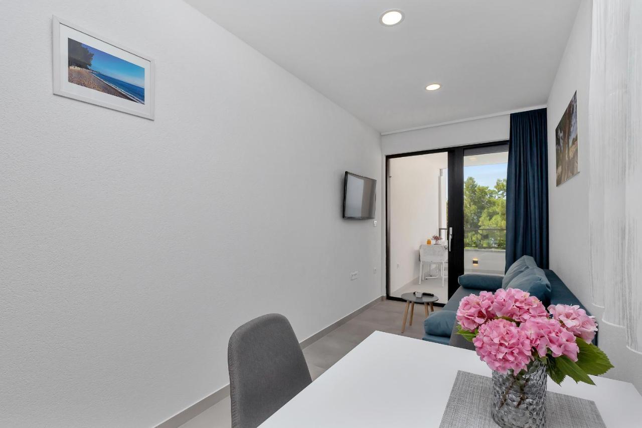 Central Beach Apartments Tučepi Eksteriør billede