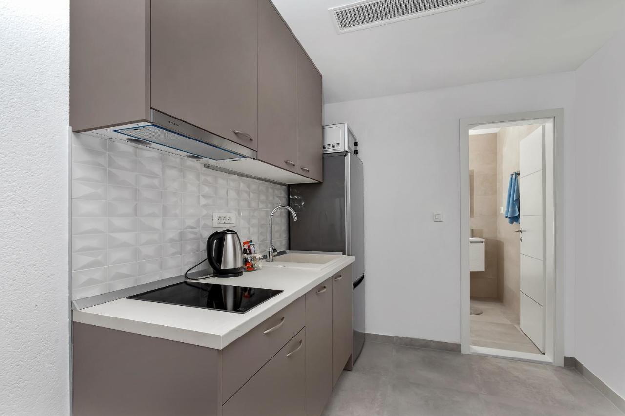 Central Beach Apartments Tučepi Eksteriør billede