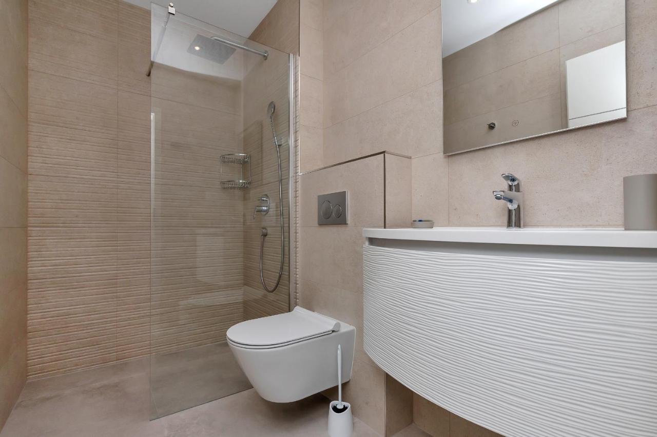 Central Beach Apartments Tučepi Eksteriør billede