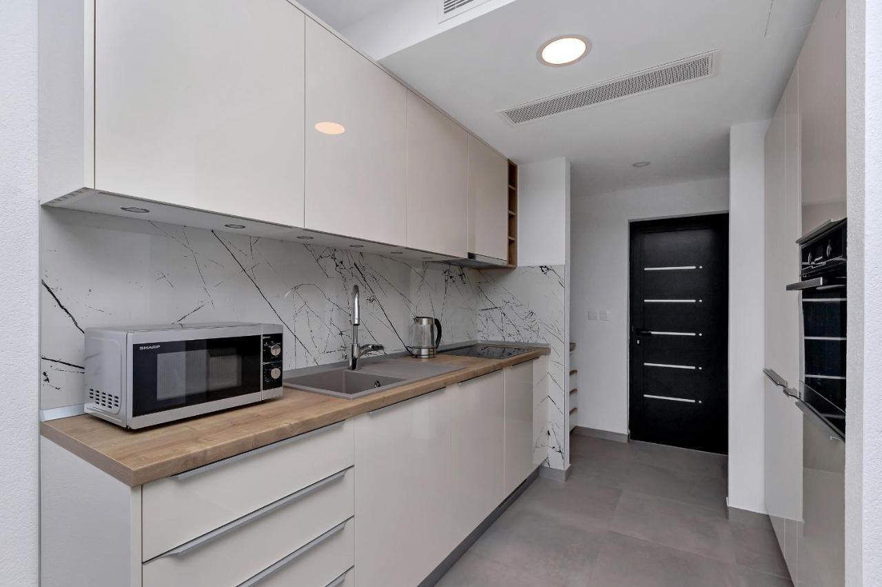 Central Beach Apartments Tučepi Eksteriør billede