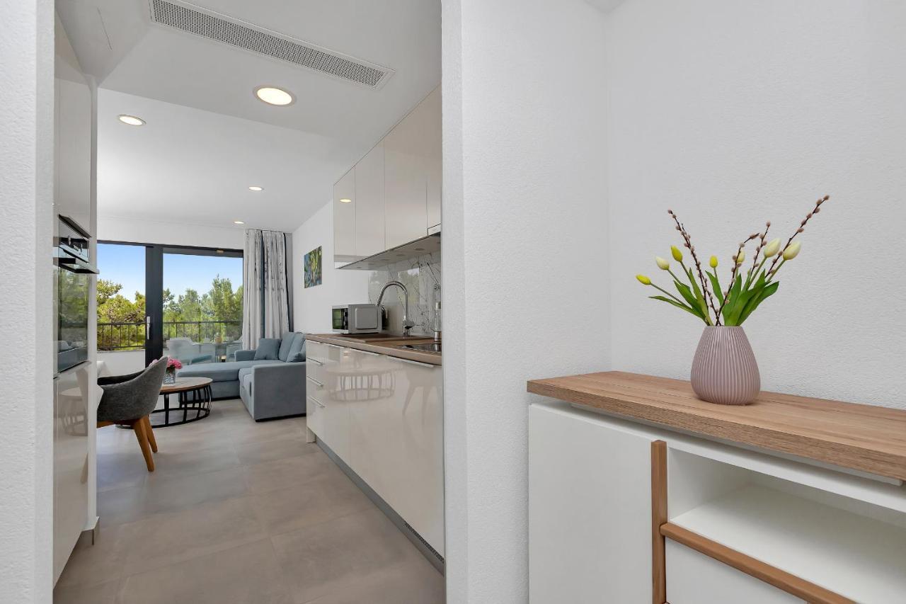 Central Beach Apartments Tučepi Eksteriør billede